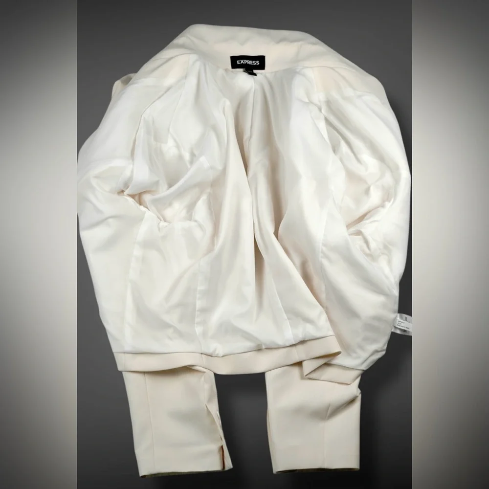 Express Women’s Ivory Cropped Blazer Tailored One Button Jacket Size XL
